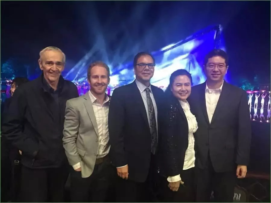 美國全球策略聯(lián)盟CEO David Ganda來(lái)訪(fǎng)。希望能將三替領(lǐng)先的家政服務(wù)體系、管理信息系統和家政人才培養體系等引入美國，服務(wù)美國市場(chǎng)。.jpg
